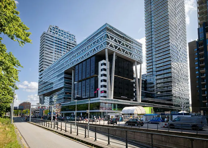 Leonardo Babylon Hotell 4*