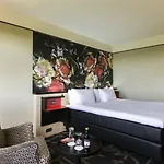 Leonardo Babylon 4* La Haye