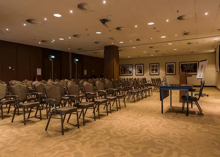 Hotel Leonardo Babylon 4*